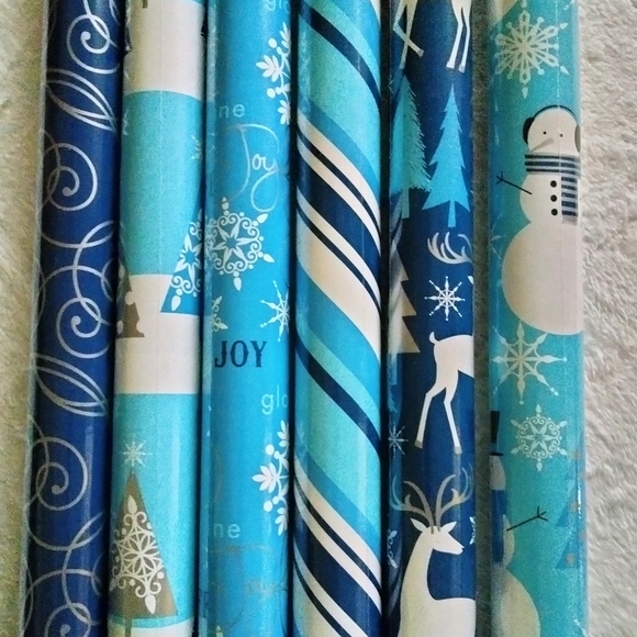 Hallmark Holiday Wrapping Paper Bundle w/ Cut Lines on Reverse Pk of 6 180 Sq ft - Picture 4 of 4